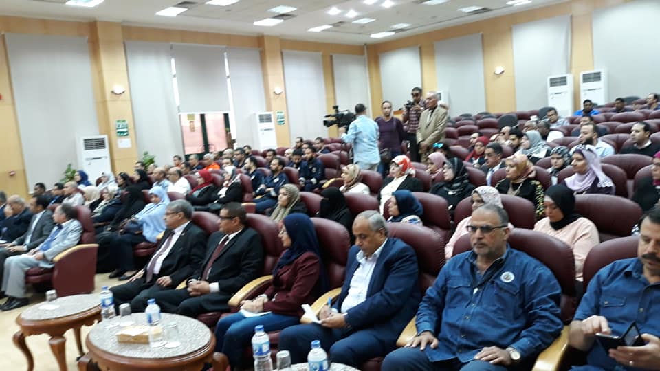 محمد سعفان وزير القوى العاملة واللواء عادل الغضبان محافظ بورسعيد (10)