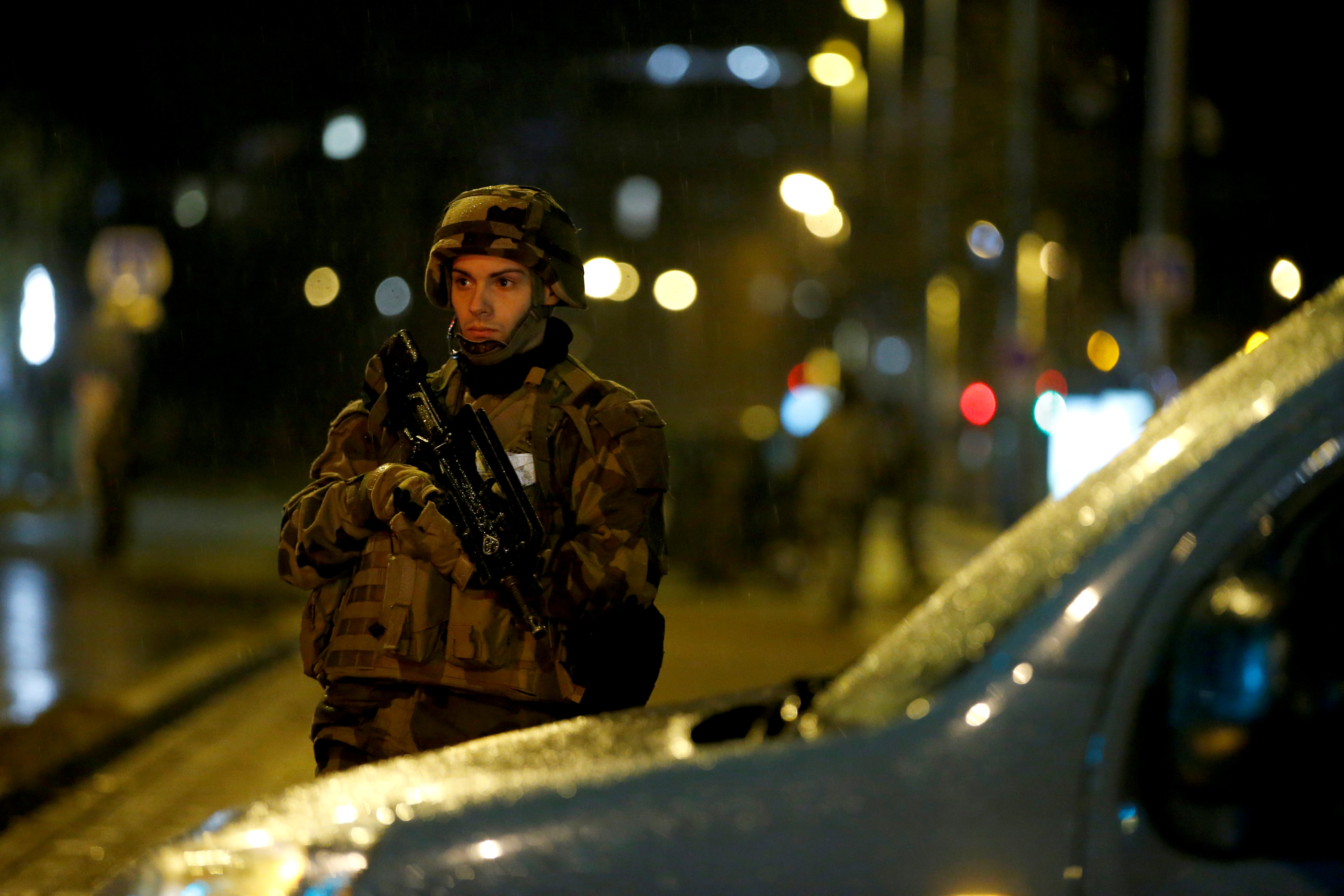 1079626-الشرطة-الفرنسية-تواصل-حالة-الاستنفار-بعد-إطلاق-النار