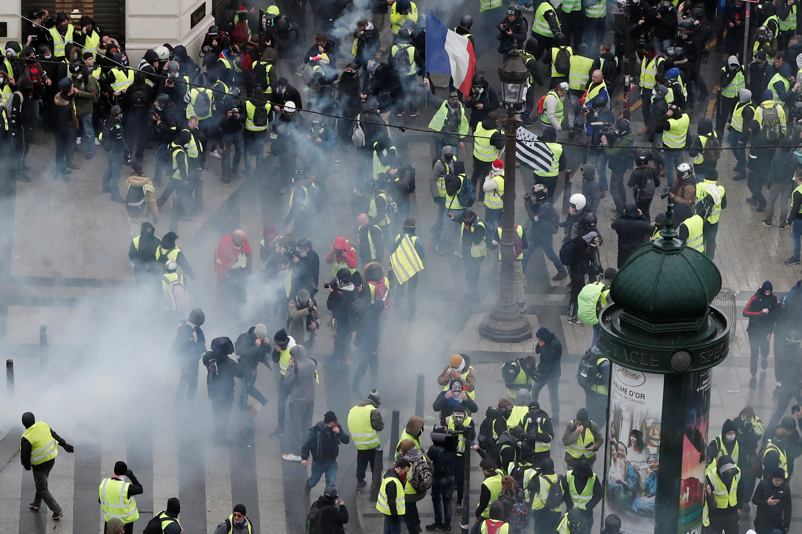 مظاهرات فرنسا (3)