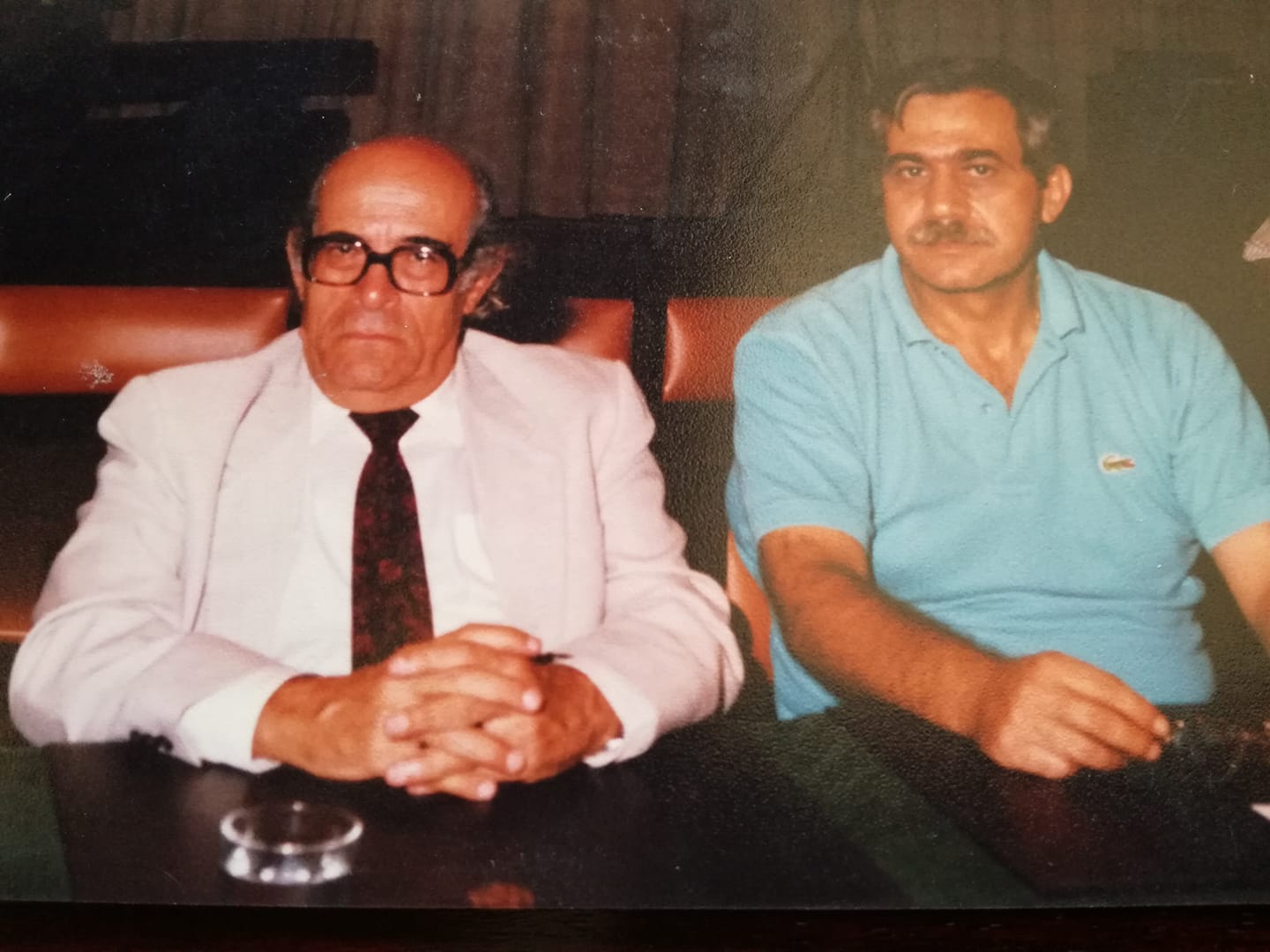 صورة لإدوار الخراط مع الروائي الأردني إلياس فركوح في ملتقى القصة القصيرة بعمان عام 1993