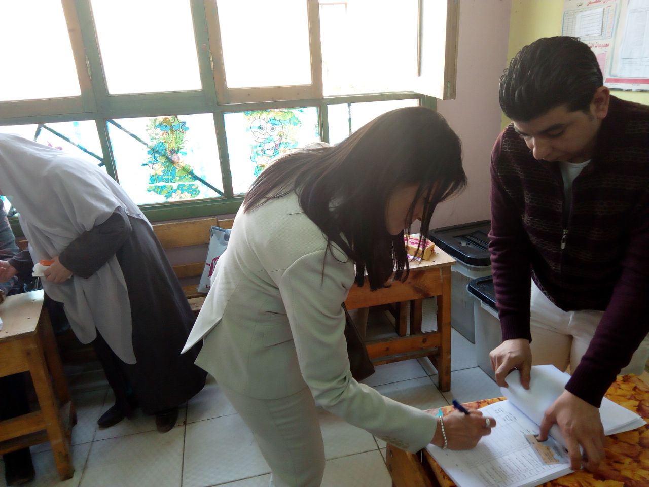 رانيا المشاط وزيرة السياحة تدلي بصوتها في الانتخابات الرئاسية