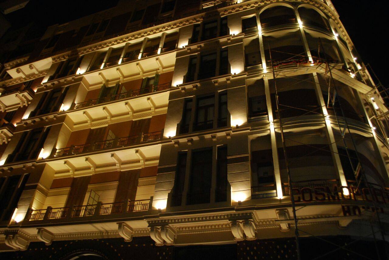 فندق كوزمو بوليتان (2)