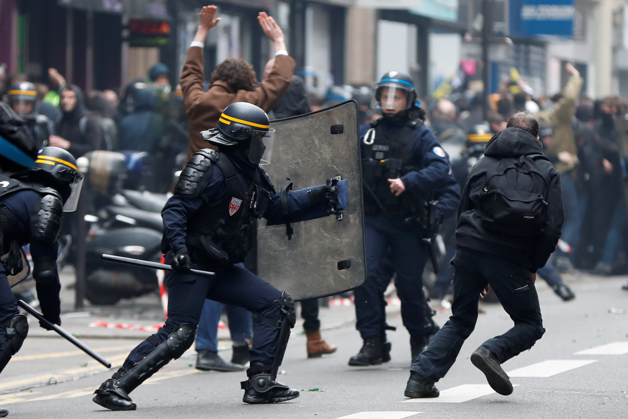 1636569-الشرطة-الفرنسية