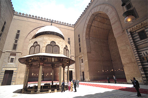 49025-مسجد-السلطان-حسن-(1)