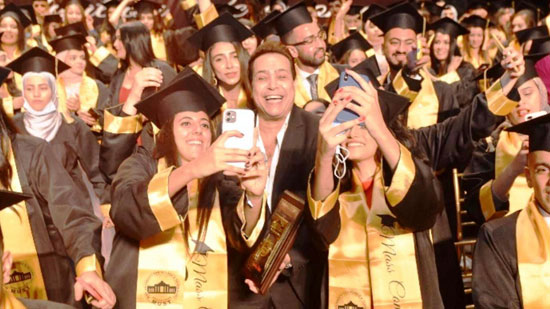 حفل-تخرج-كلية-الإعلام-بجامعة-مصر-2020-(29)