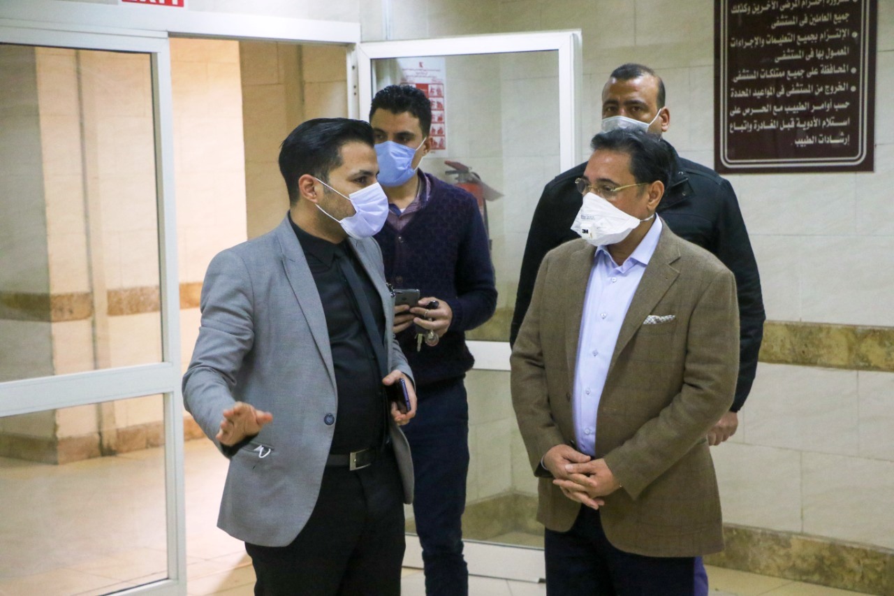 جولة عبد الرحيم على داخل مستشفى العجوزة (6)
