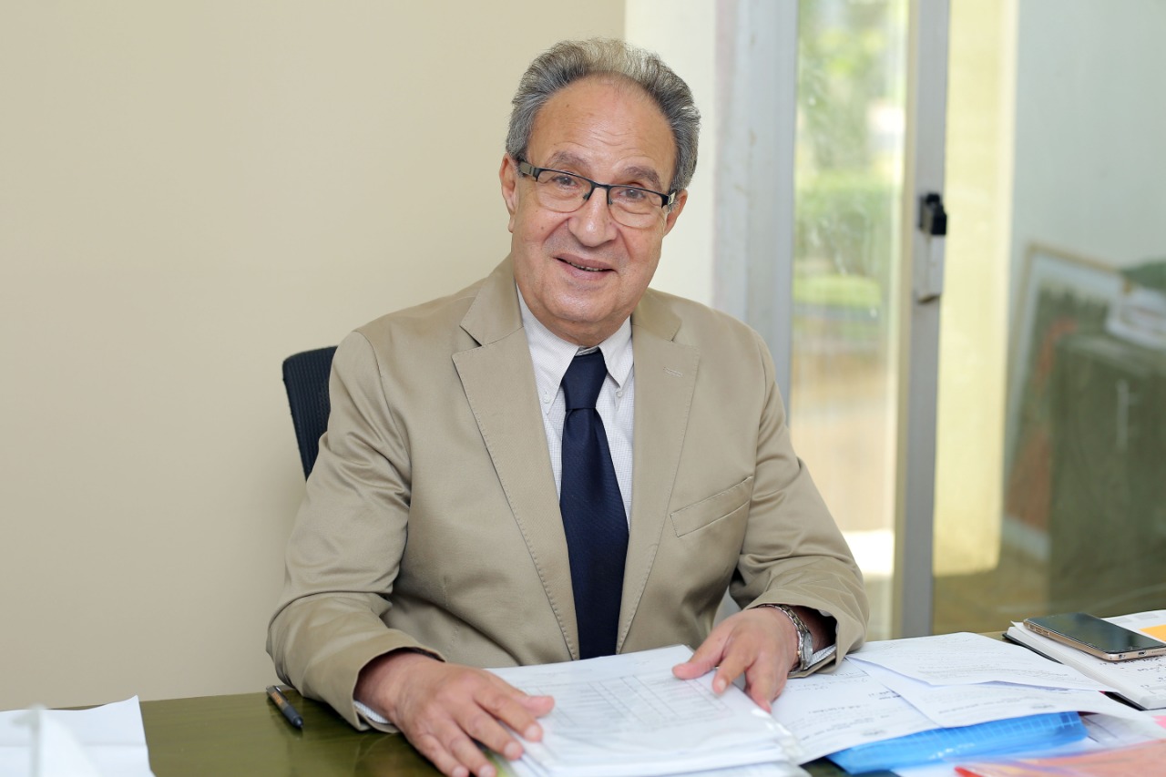 الدكتور محمد العزازي رئيس جامعة مصر