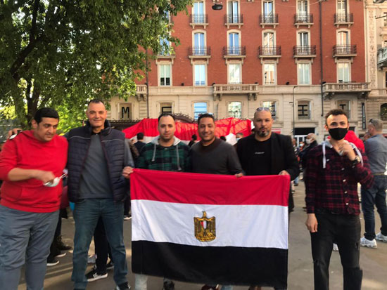 الجالية المصرية فى إيطاليا تنظم وقفة لدعم مصر فى قضية سد النهضة (7)