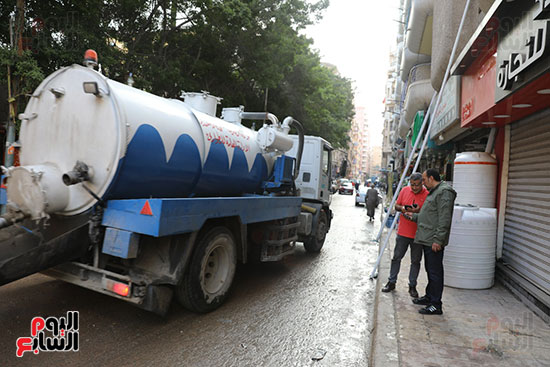 أعمال-شفط-مياه-الأمطار-بالإسكندرية-(7)