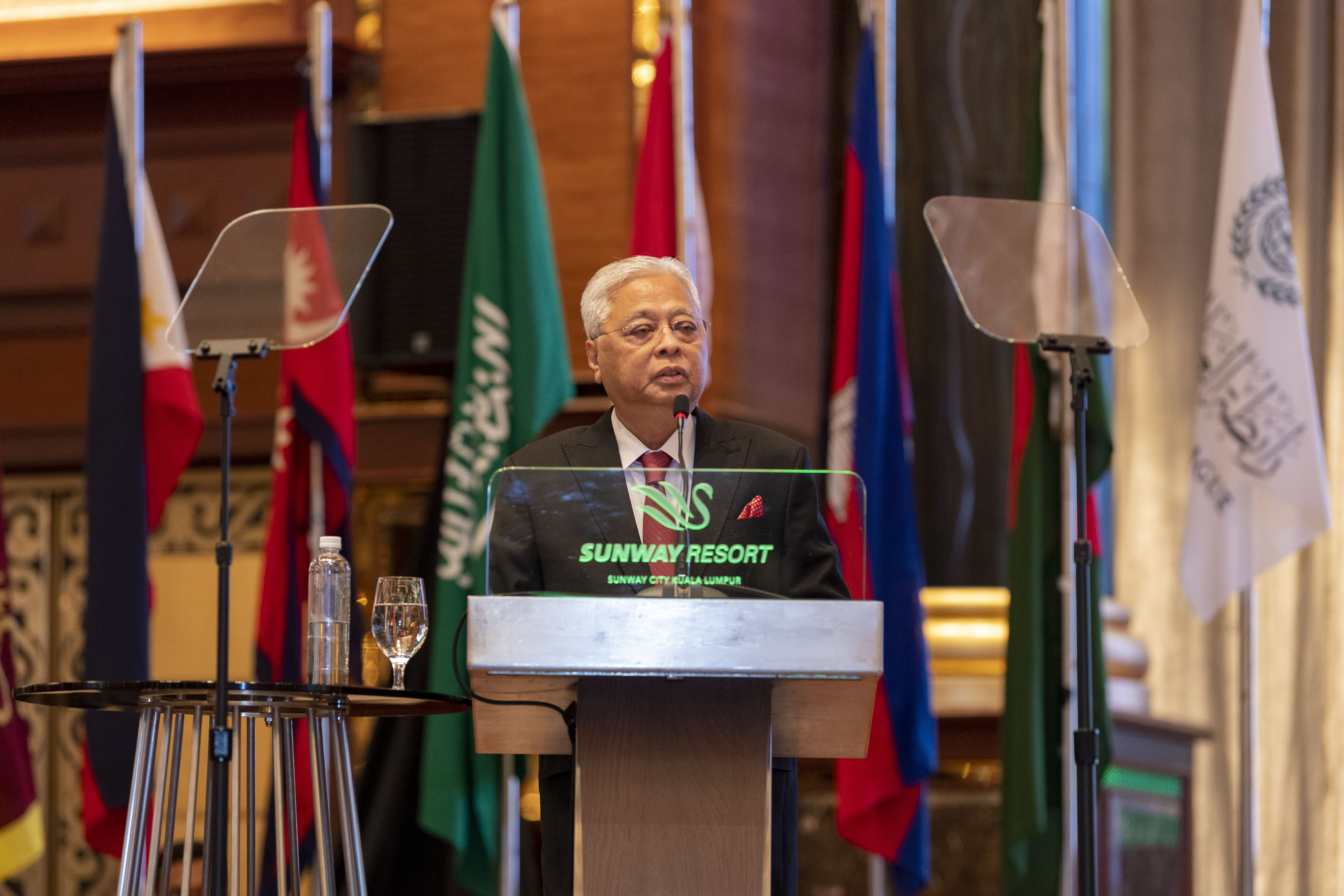 دولة رئيس وزراء ماليزيا يلقي كلمته في افتتاح مؤتمر علماء جنوب شرق آسيا