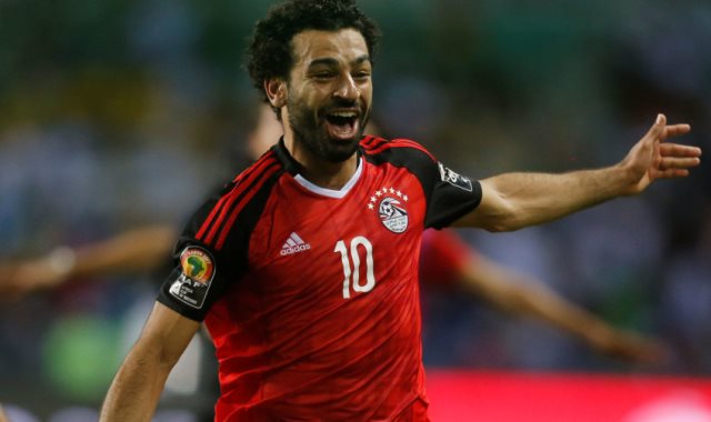 محمد صلاح يحتفل بالصعود إلى نهائيات كأس العالم روسيا 2018