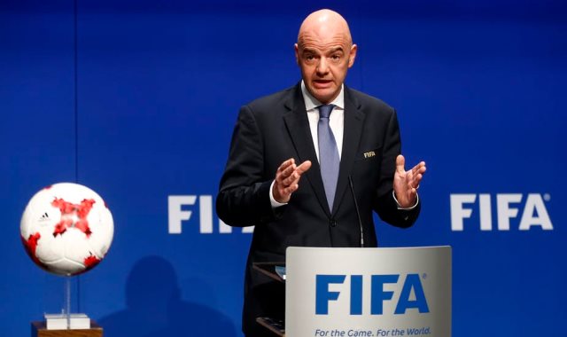 جياني إنفانتينو رئيس الاتحاد الدولي لكرة القدم "الفيفا"