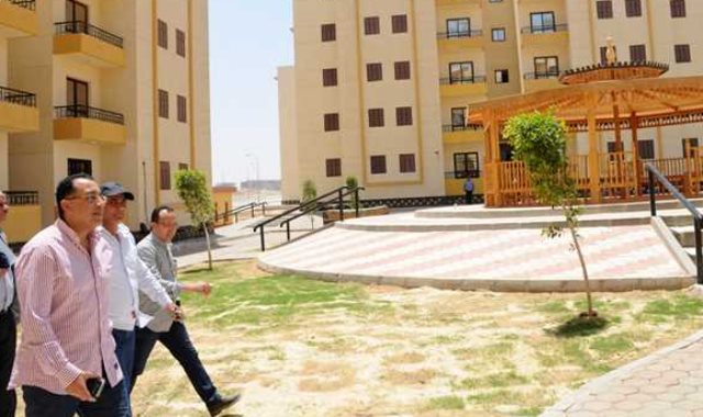 وزير الاسكان مصطفى مدبولي يتابع تنفيذ مشروعات الإسكان الاجتماعي