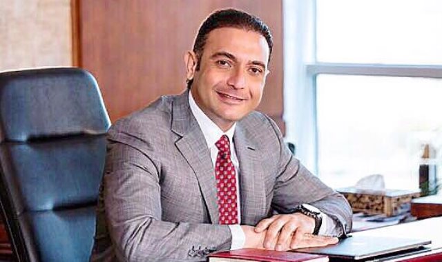 المهندس أحمد البحيري الرئيس التنفيذ للشركة المصرية للاتصالات