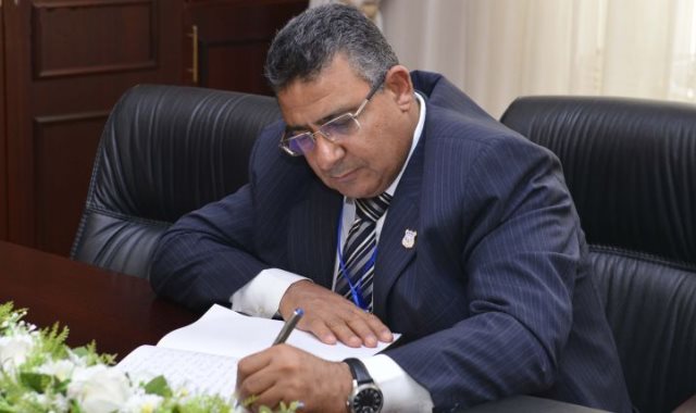 "أحمد الصباغ" مدير معهد بحوث البترول 