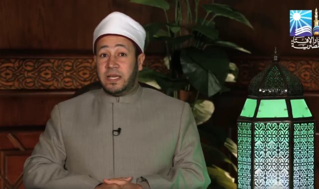 الدكتور محمدعبد السميع أمين الفتوي بدار الإفتاء 