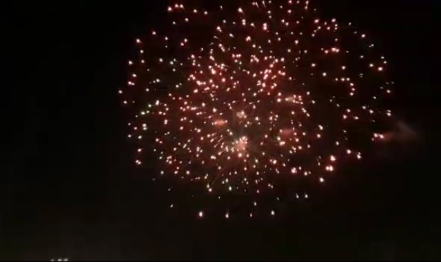 فيديو.. الألعاب النارية تشعل سماء الجزيرة احتفالا بذكرى ثورة 30 يونيو