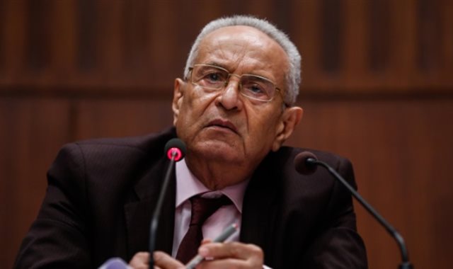 المستشار بهاء أبو شقة رئيس اللجنة التشريعية بالبرلمان