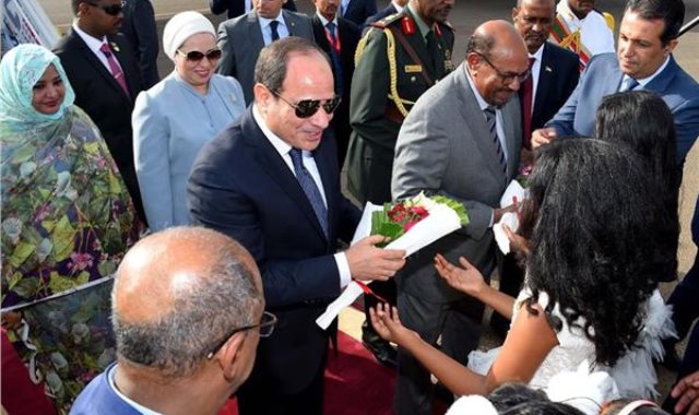 استقبال الرئيس السيسى بالخرطوم 