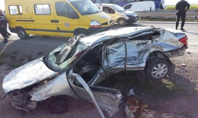 حادث مروع لسيارة اخترقت مركز تسوق بروسيا 