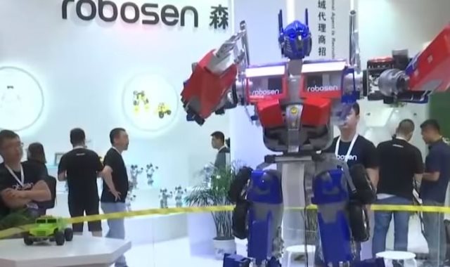  روبوت صناعة صينية