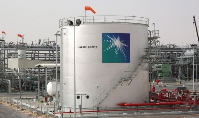 أرامكو السعودية تعلن رفع سعر النفط الخام