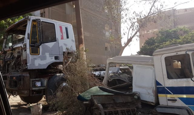 مواطنة تشكو من ورش تصليح سيارات النقل في صقر قريش