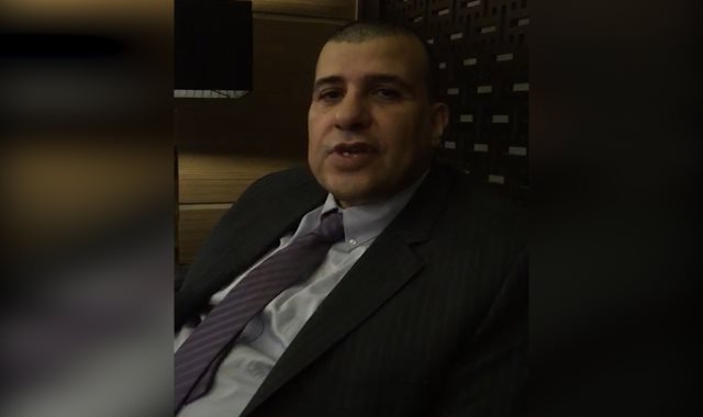  الدكتور علاء الدين حسين الوزير المفوض التجارى بتونس