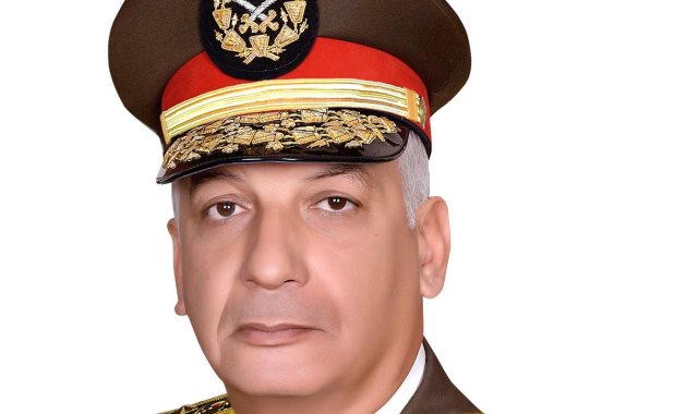 الفريق أول محمد زكى القائد العام للقوات المسلحة وزير الدفاع والإنتاج الحربى  