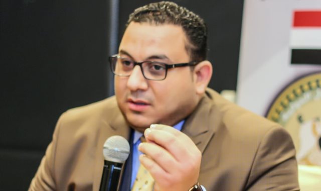 كريم عادل رئيس مؤسسة العدل الدولية للدراسات القضائية والدبلوماسية