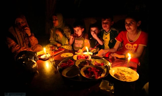 العراق يلجأ لحلول عالمية لمواجهة أزمة الكهرباء 