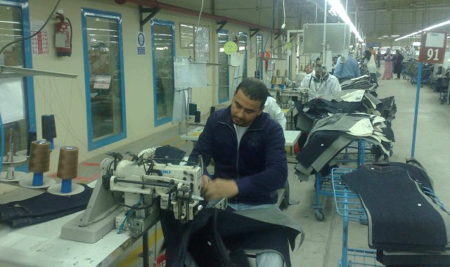 مصنع في مصر
