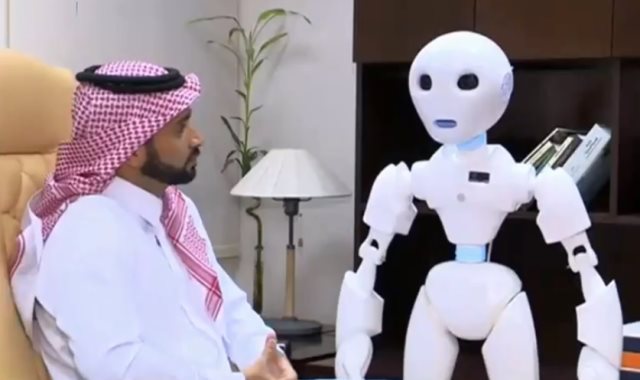 الروبوت تقني.. أول روبوت في العالم يحصل على وظيفة حكومية