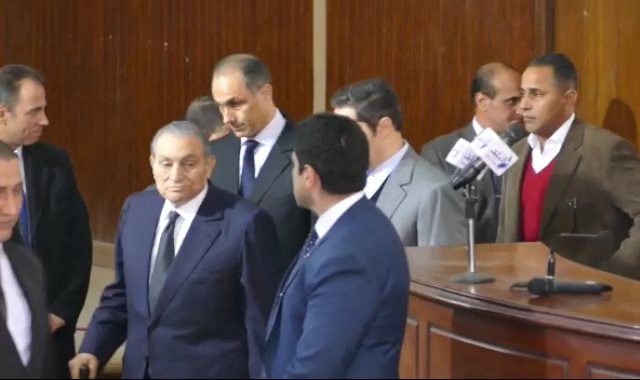 مبارك فى المحكمة