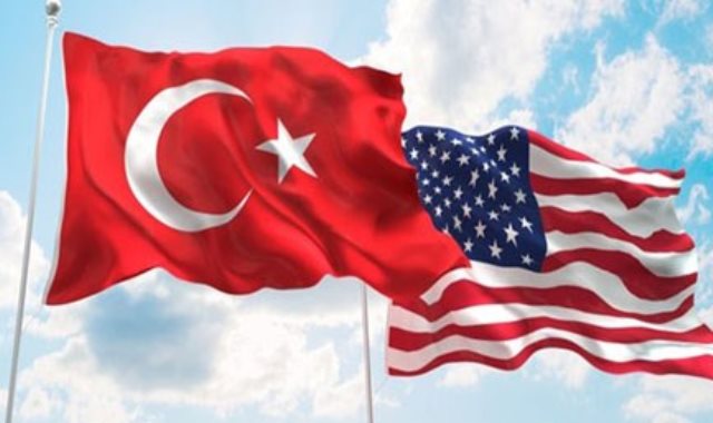 علم أمريكا وتركيا