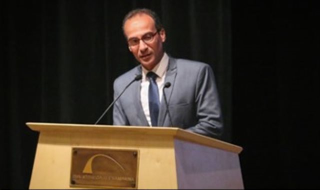 الدكتور هيثم الحاج على رئيس الهيئة العامة للكتاب