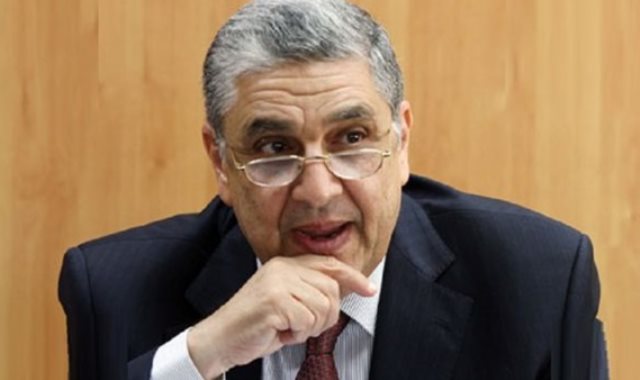   وزير الكهرباء والطاقة المتجددة الدكتور محمد شاكر