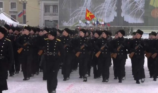 سان بطرسبرج تحتفل بالذكرى الخامسة والسبعين لحصار لينينغراد