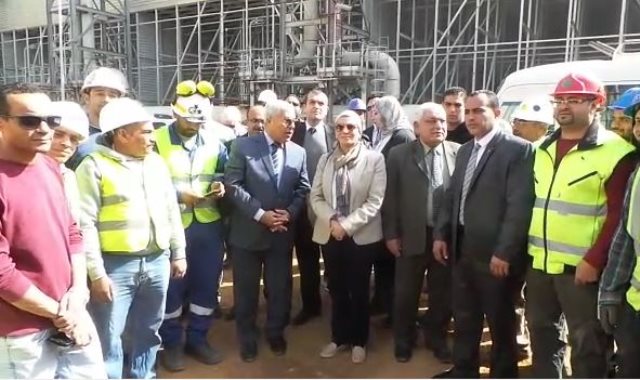 الدكتورة ياسمين فؤاد وزيرة البيئة تتفقد مصنع كيما الجديد فى أسوان 