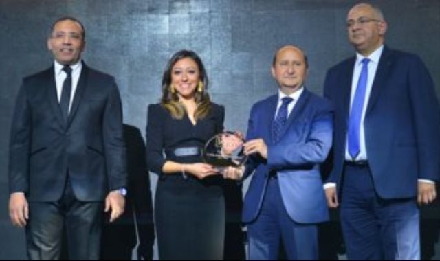 تكريم سارة يوسف رئيس قطاع الاتصالات بشركة "بيبسكو" مصر