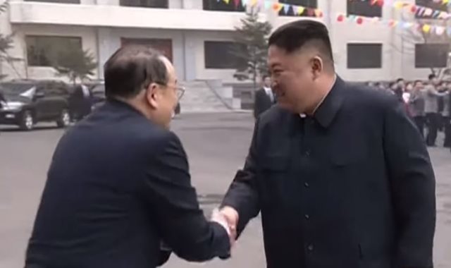   زعيم كوريا الشمالية