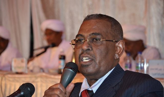  محمد طاهر إيلا رئيس الوزراء السوداني