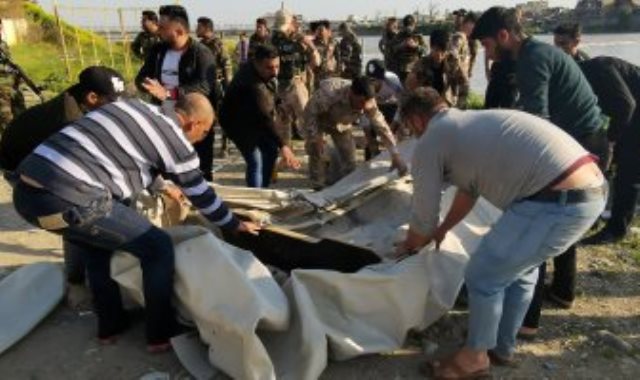 ضحايا غرق العبارة فى الموصل