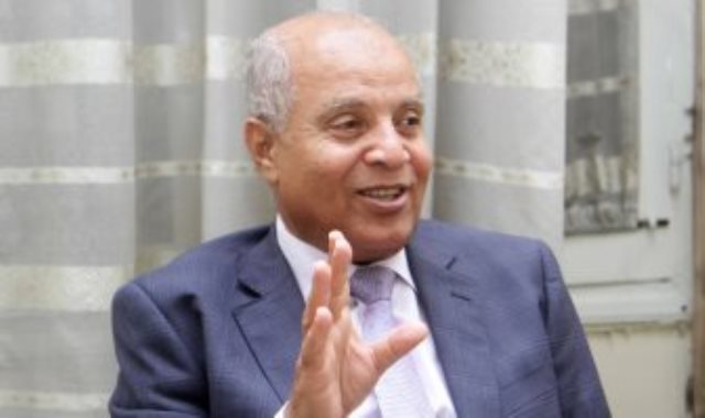 المحاسب محمد عبد الرحيم رئيس شركة السكر والصناعات التكاملية