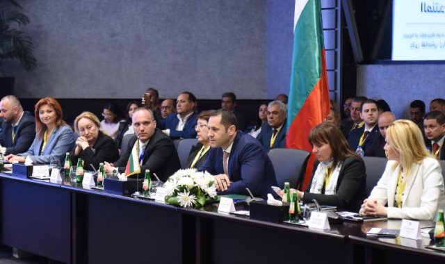 نائب وزير الاقتصاد البلغاري يؤكد حرص بلاده على التعاون مع مصر