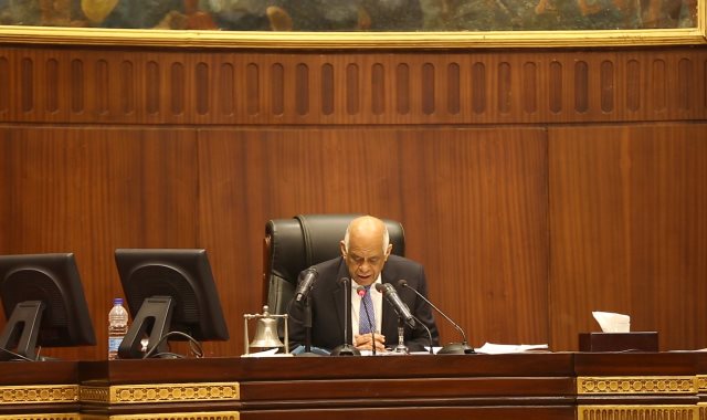 رئيس البرلمان لـ"السادات":  لا يوجد توريث أو بقاء فى السلطة 30 عاما