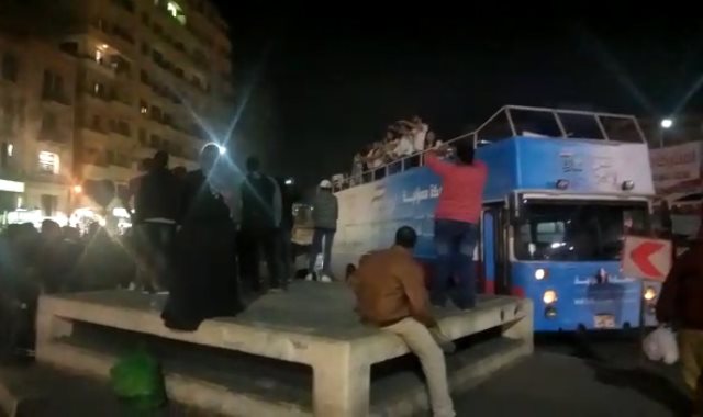 رقص وغناء بميدان التحرير احتفالا باستفتاء تعديل الدستور