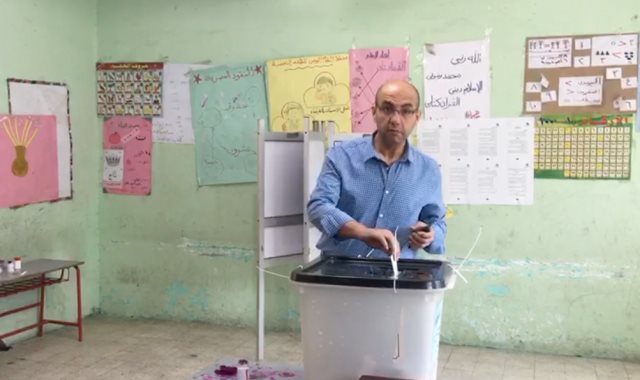 جمال صلاح يدلى بصوته في الاستفتاء على التعديلات الدستورية