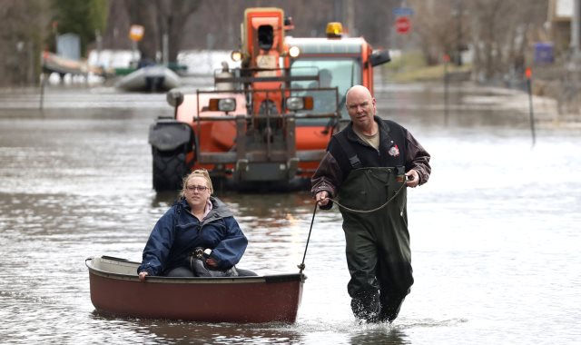 فيضانات كندا