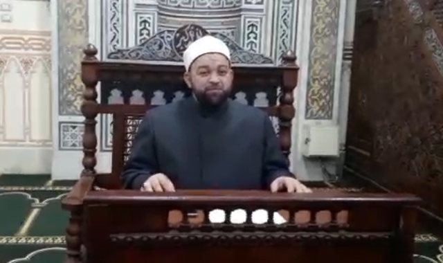 الشيخ يسرى عزم إمام وخطيب مسجد صلاح الدين بالمنيل
